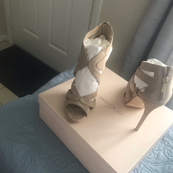 Jimmy Choo - Picture 3 of 5